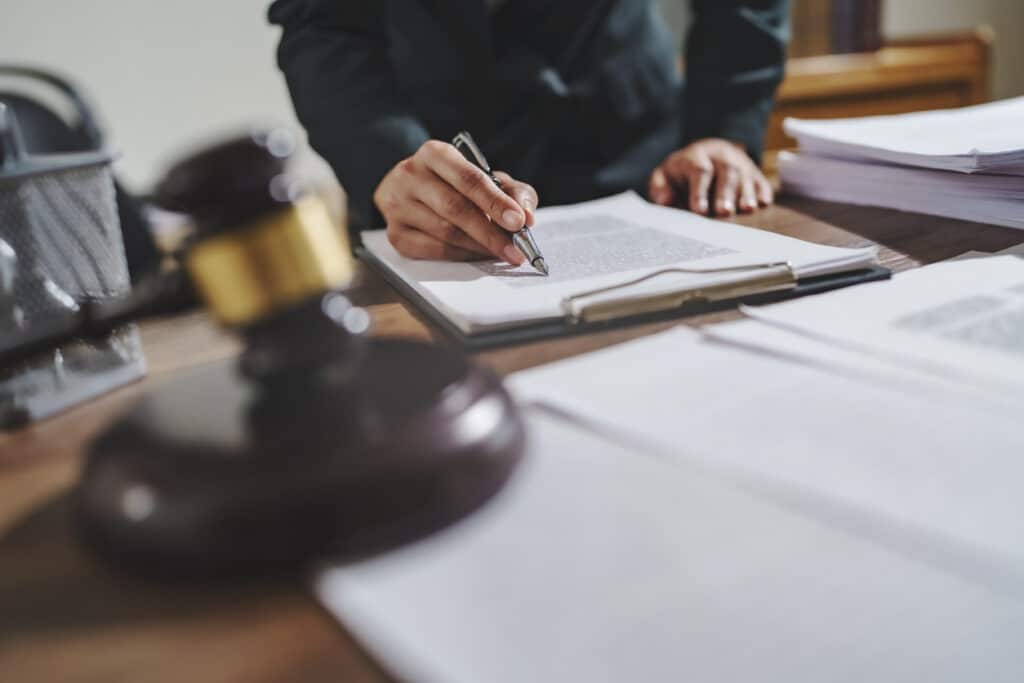 Expert AVO Lawyer Sydney - Defend or Apply for an AVO - Jameson Law - Best criminal lawyer in Sydney